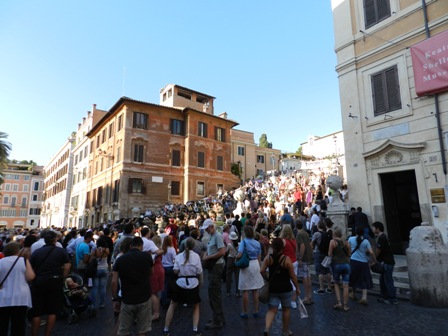 DSCN0504x - spanish steps crowds in rome Rome - Spanish Steps